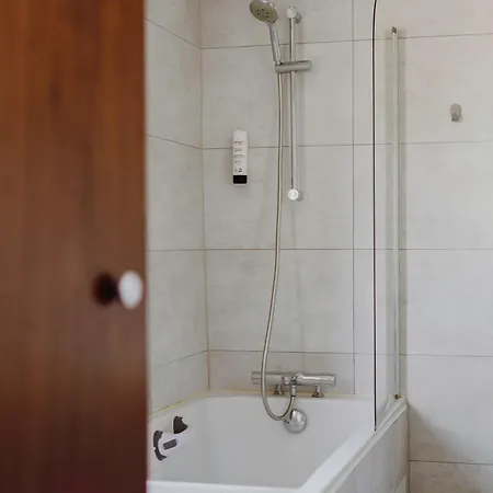 Hotel L'hôtel Bristol 3*