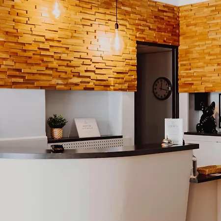 Otel L'hotel Bristol Caen