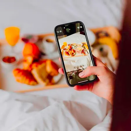 Отель L'hotel Bristol 3*