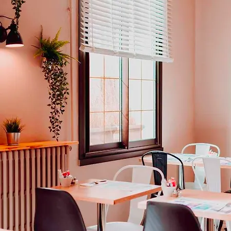 Отель L'hotel Bristol Кан