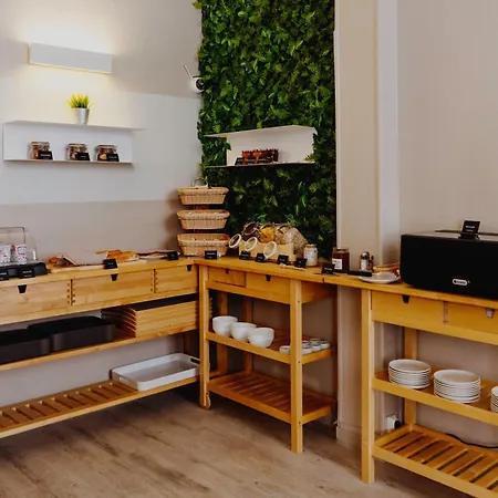 Отель L'hotel Bristol Кан