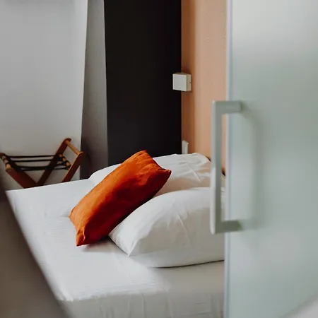 Otel L'hotel Bristol 3*
