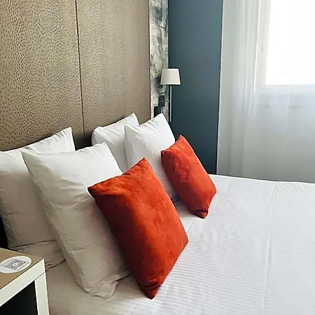 Szálloda L'hotel Bristol 3*