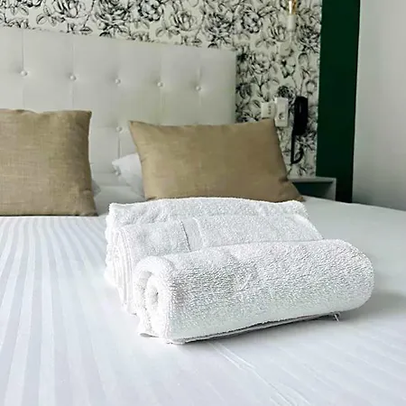 Szálloda L'hotel Bristol Caen