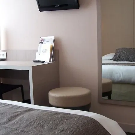 Отель L'hotel Bristol