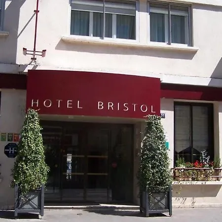 L'hotel Bristol Отель 3*