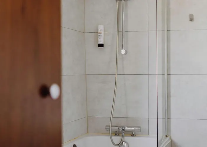 Ξενοδοχείο L'hotel Bristol 3*