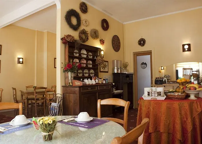 L'hotel Bristol Ξενοδοχείο 3*