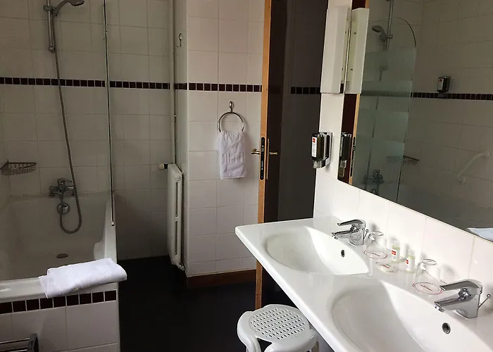 Hotel L'hotel Bristol 3*