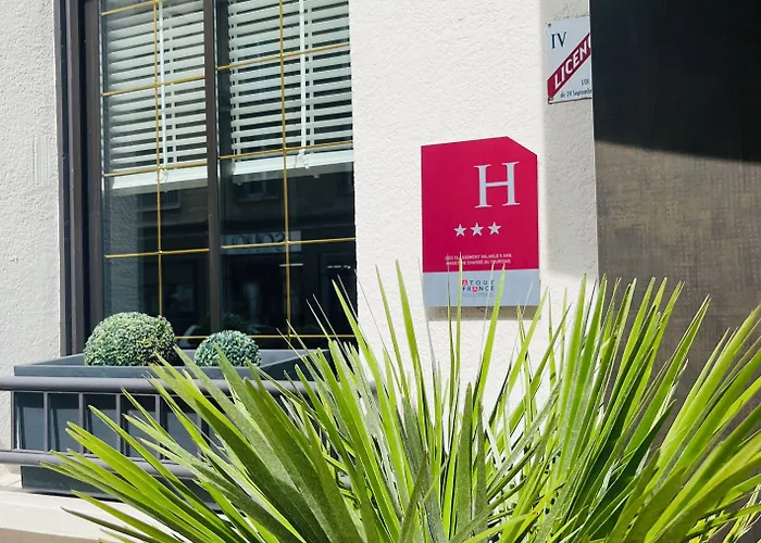 L'hotel Bristol Ξενοδοχείο Καν